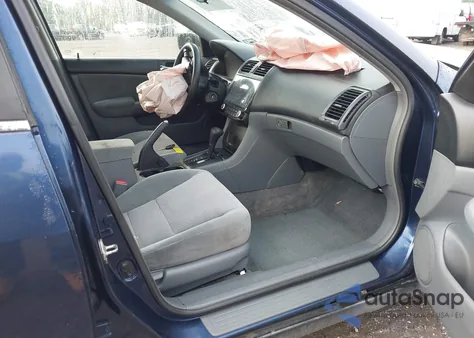 2003 Honda Accord 2.4 Lx z USA, uszkodzony, nr VIN 1HGCM56303A113995